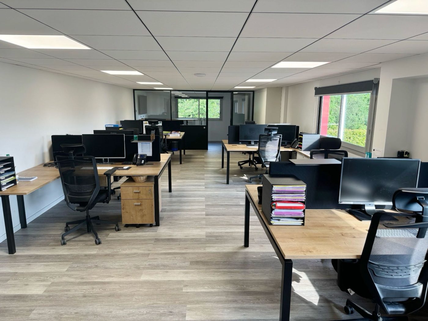 Bureaux SPRAS — espace de travail de l'équipe administrative