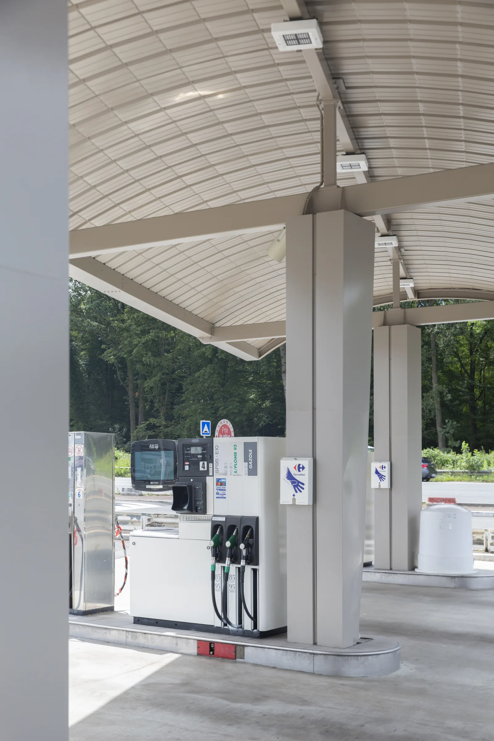 Carrefour — Pontault-Combault
