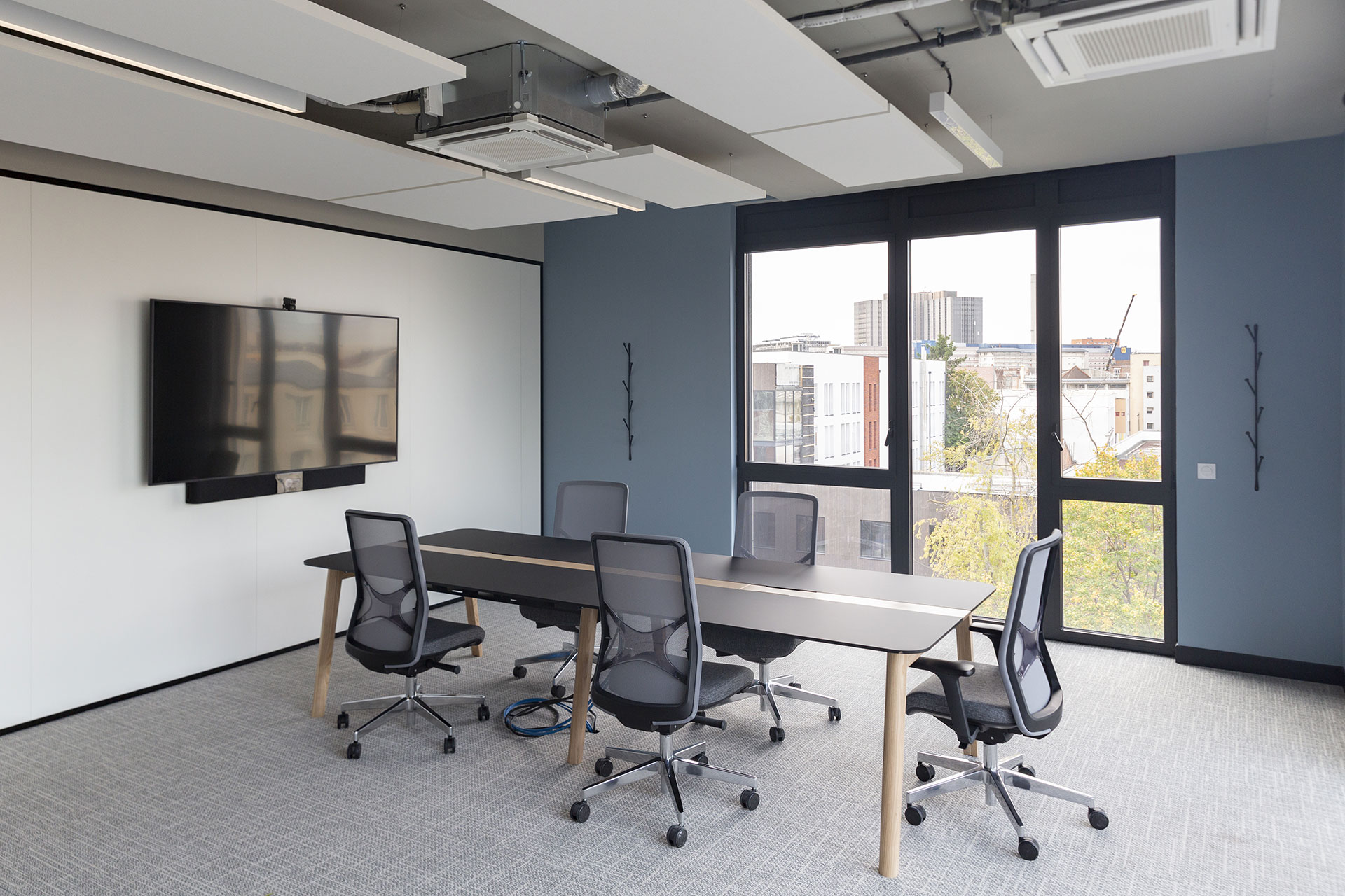 Revêtements sols et murs — Enseigne commerciale, Paris 9e