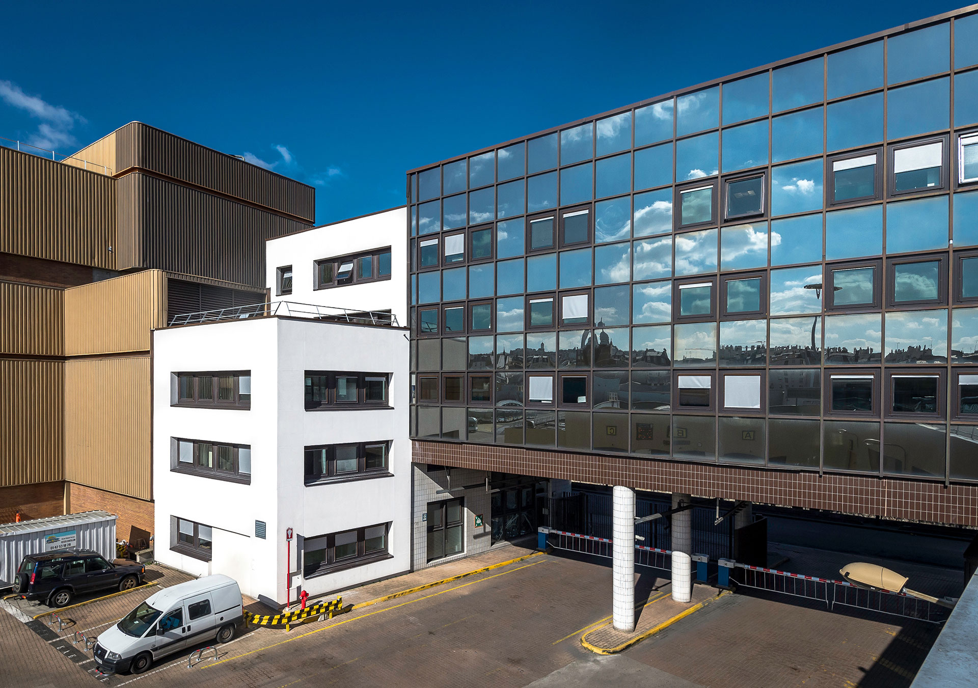 Chantier d'isolation thermique par l'extérieur (ITE)