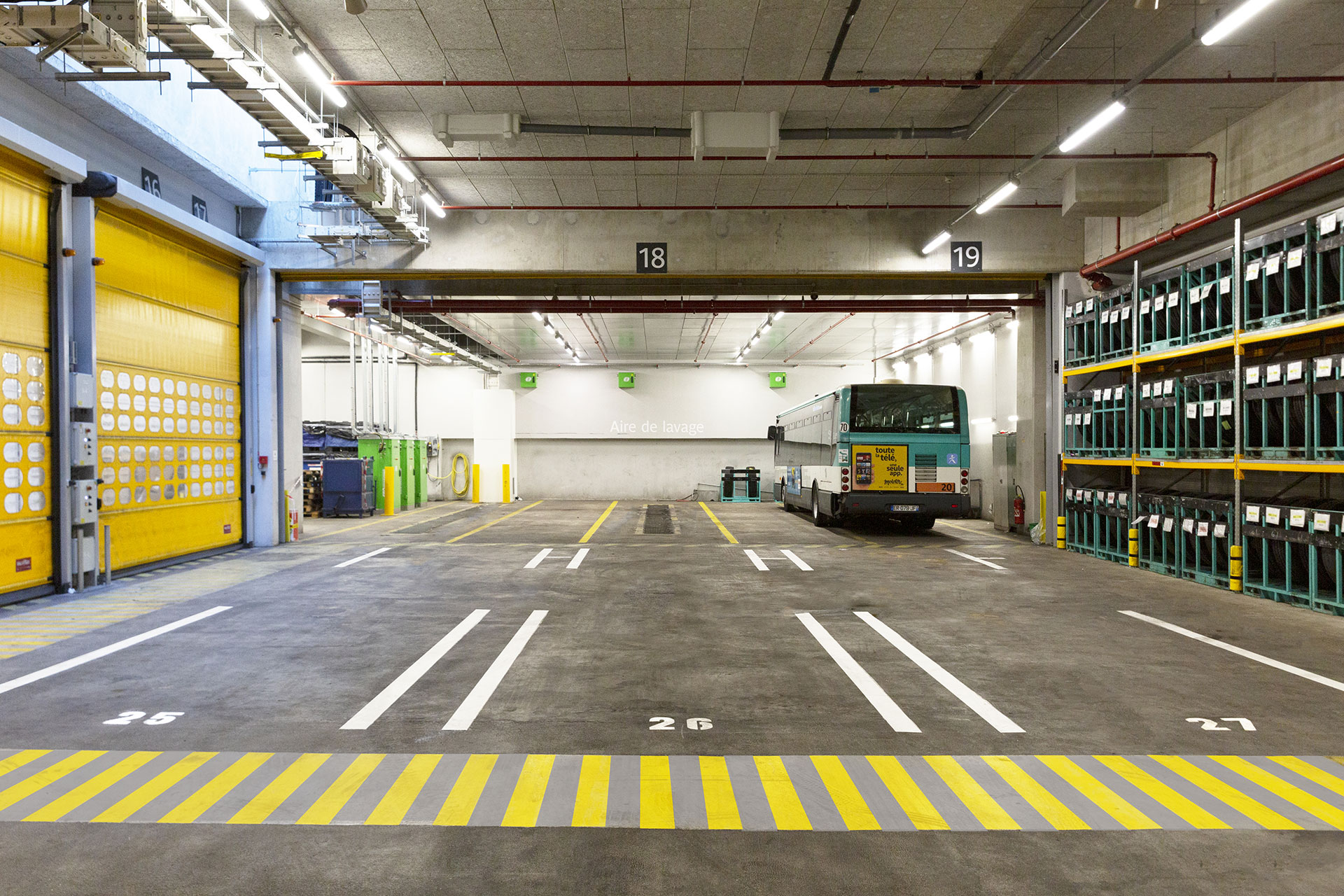 Flocage coupe-feu de structures métalliques par SPRAS